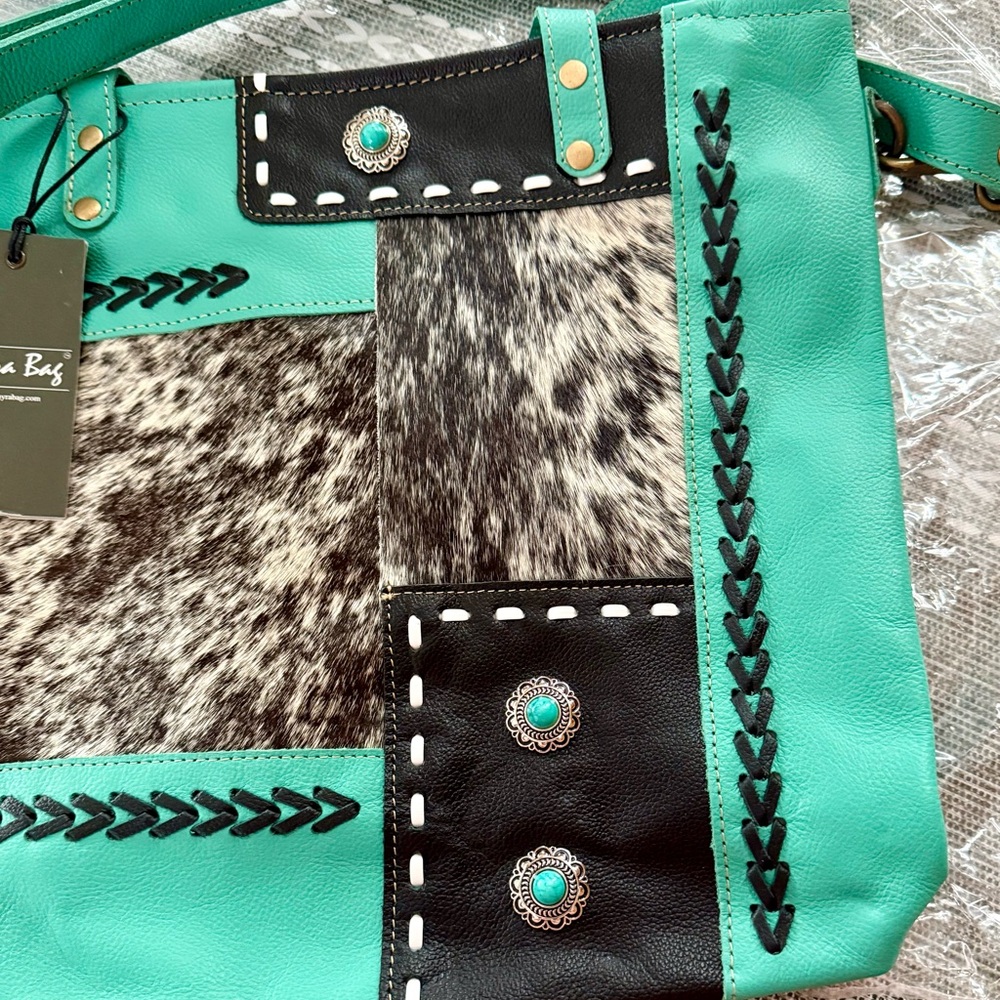 - Myra Turinna Springs Shoulder Bag - Picture 6 of 10